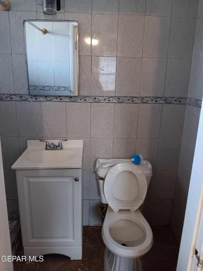 Photo - 7821 Corozal Dr