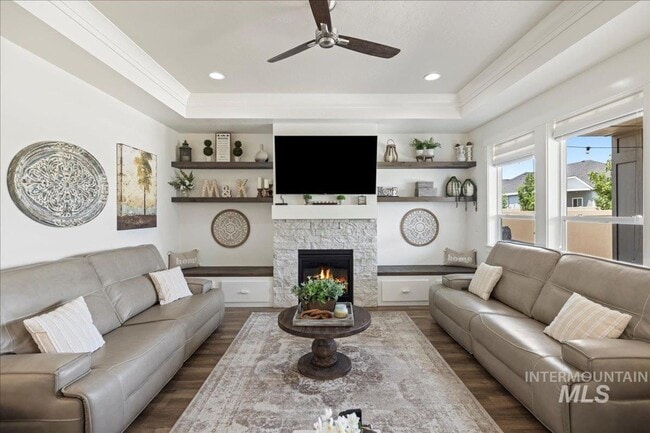 Photo - Live in Luxury! 3 bed 2 bath with gorgeous back yard!