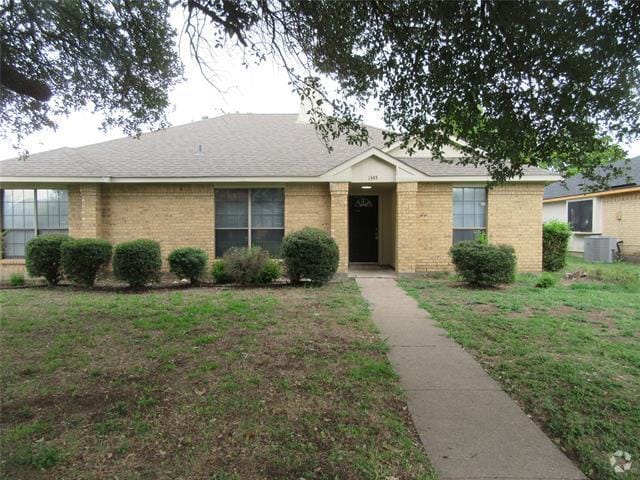 Building Photo - 1345 Roan Dr Rental
