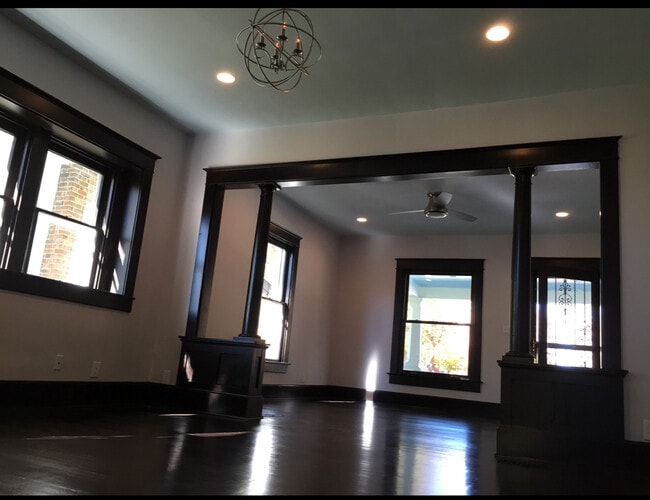 Photo - 1603 E Michigan St