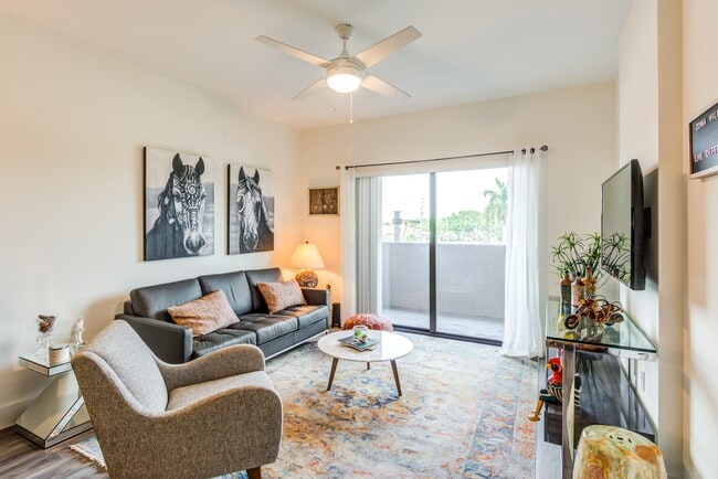 Photo - Zona Village