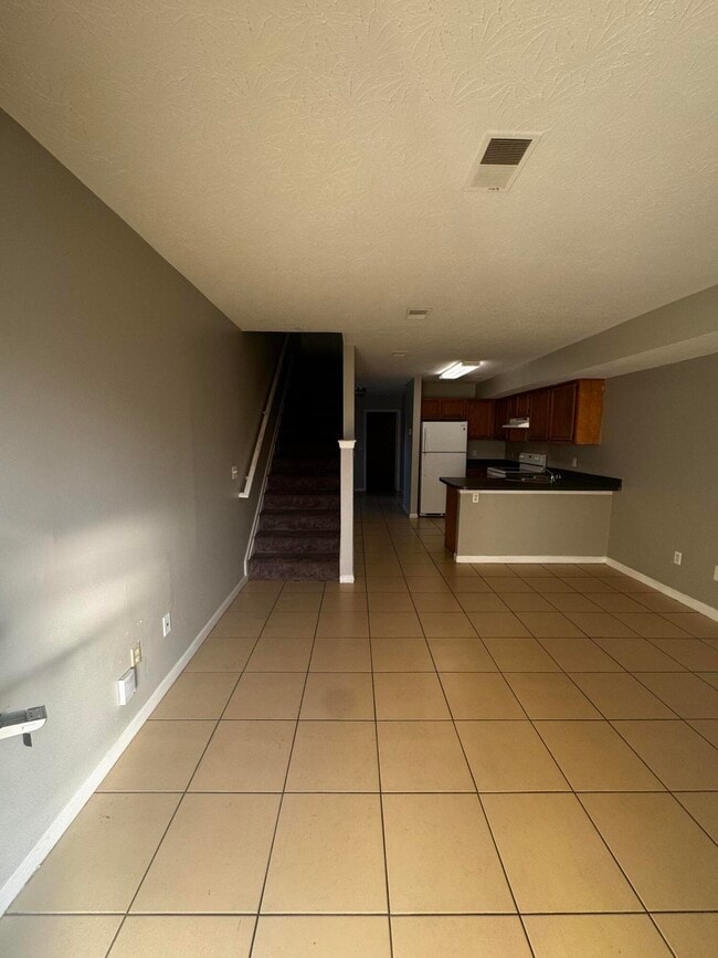 Photo - 230 Mousas Way