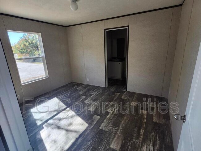 Photo - 711 Leasburg Rd