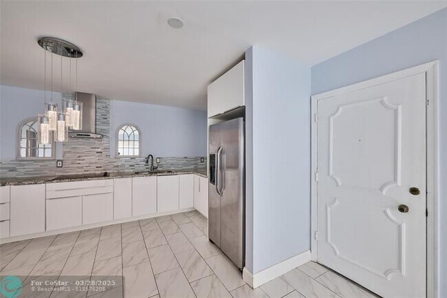 Photo - 5720 NE 22nd Way Unidad 401-4