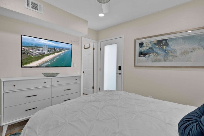 Photo - 111 E Hibiscus St Condo Unit 2