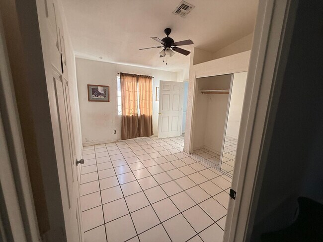 Photo - 15861 N 20th St