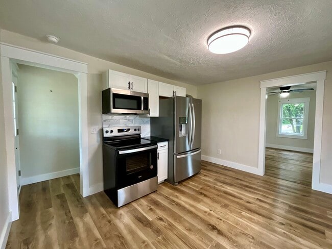 Photo - 123 Chestnut St