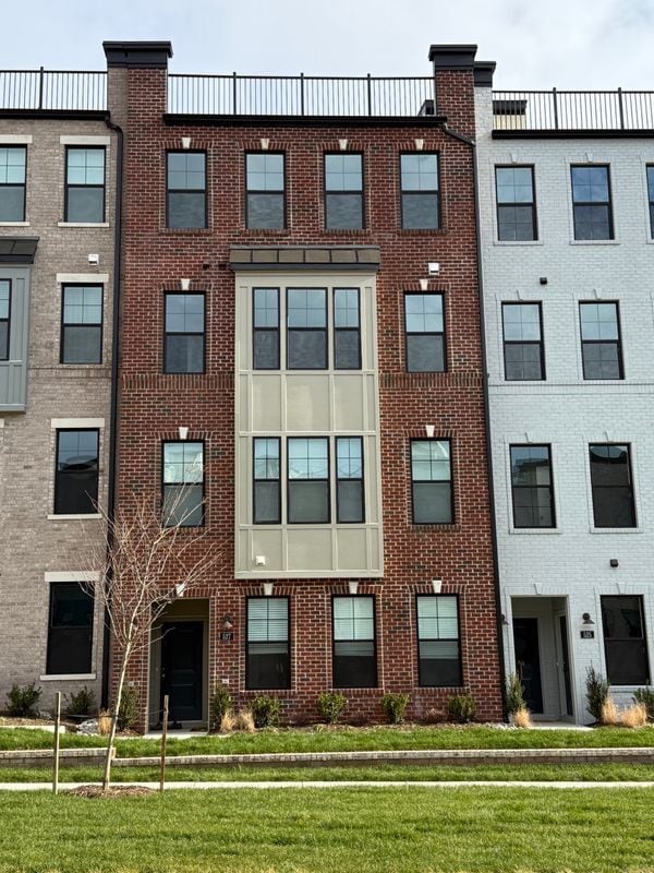 Photo - 527 Munson Woods Walk