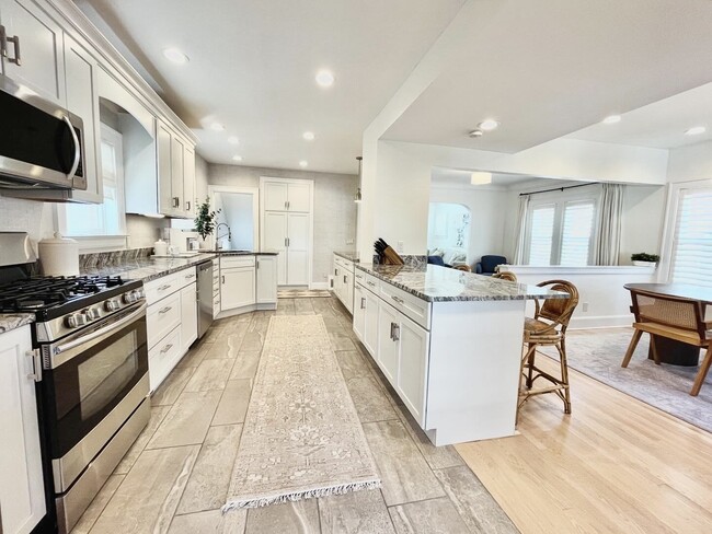 Photo - 264 Ridgemont Rd