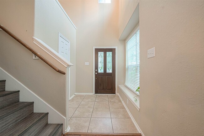 Photo - 24630 Folkstone Cir