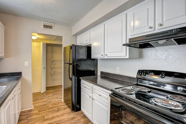 Photo - Costa Del Lago