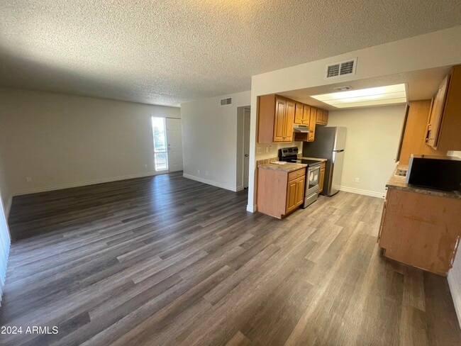 Photo - 3810 N Maryvale Pkwy Unit 2074