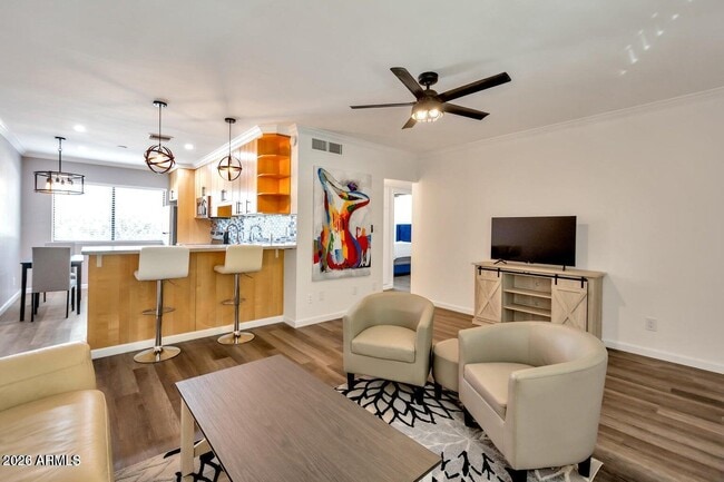 Photo - 721 E Montebello Ave Unit 225