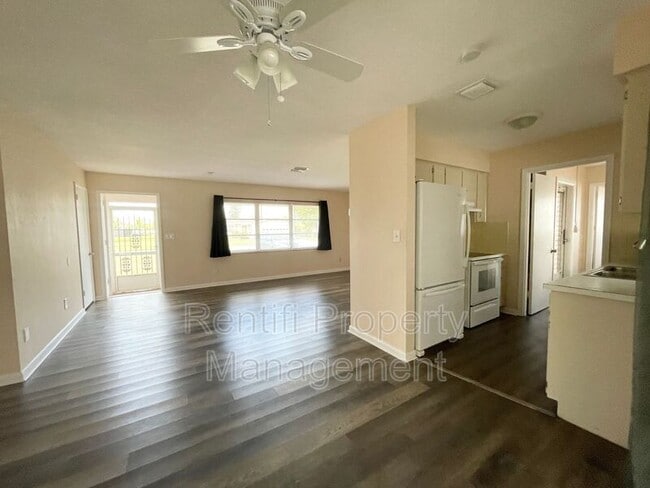 Photo - 335 Beachwood Rd