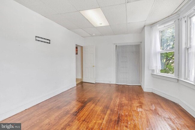 Photo - 522 Monmouth St Unidad 2