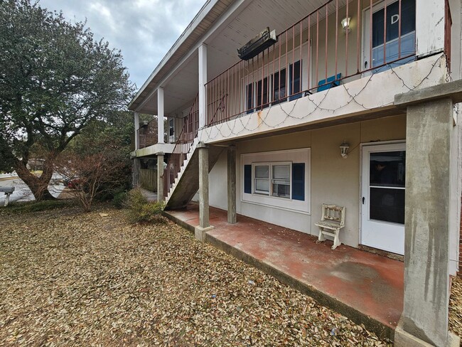 Building Photo - 3216 Pleasant Ave Unit D