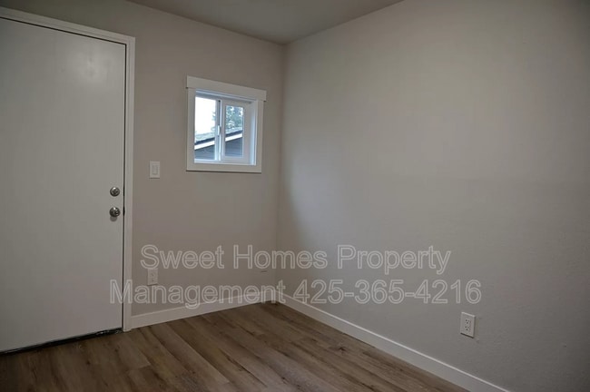 Photo - 8742 3rd Ave NW