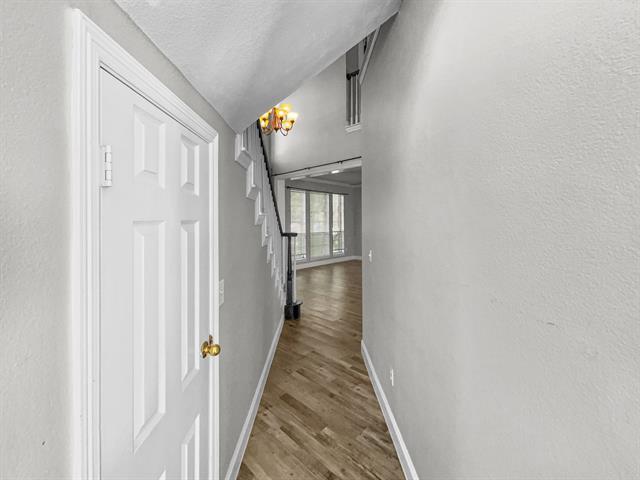 Photo - 2132 Cliffside Dr