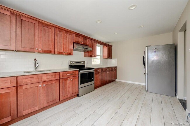 Photo - 450 E Broadway Unit Main