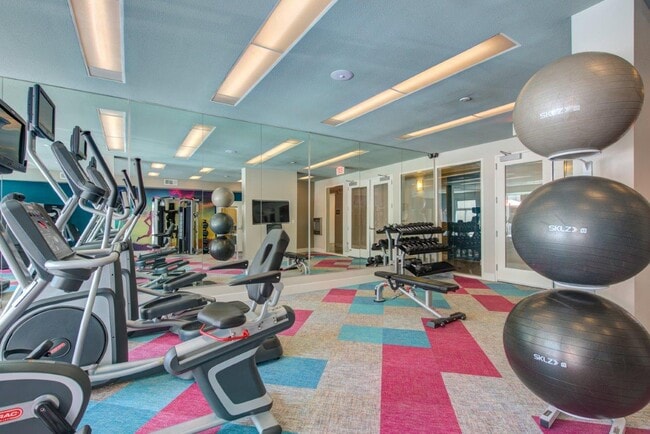 Photo - URBANLUX FLEUR PREMIUM