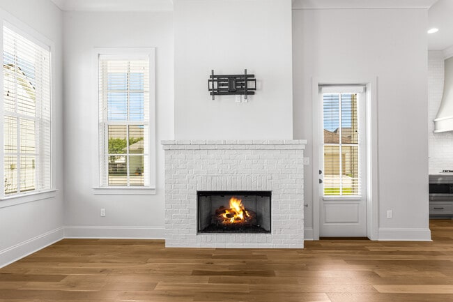 Photo - 10758 Moss Grove Ln