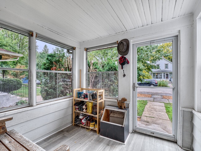 Photo - 4319 Harriet Ave