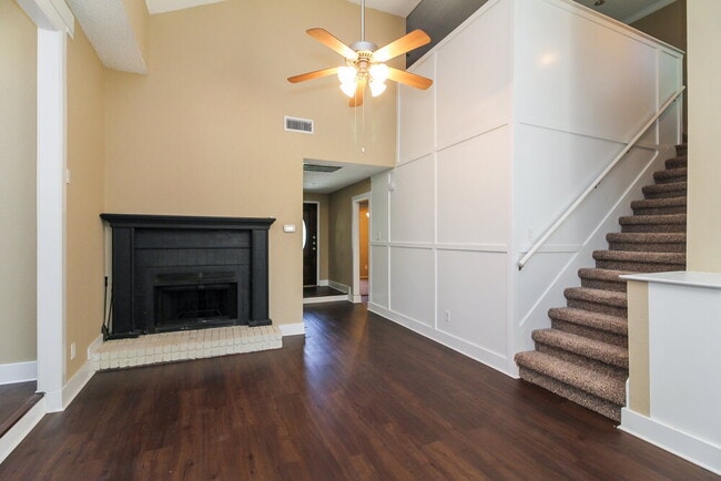 Photo - 1141 Paintbrush St