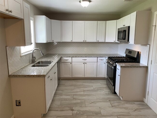 Photo - 5018 Kenilwood Dr