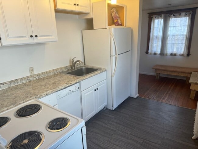 Photo - 3112 Fremont Ave S Unidad 2