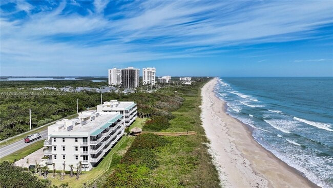 Building Photo - 4810 N Hwy A1A Unit 3C