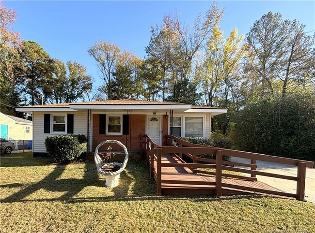 Building Photo - 931 Fleetwood Dr