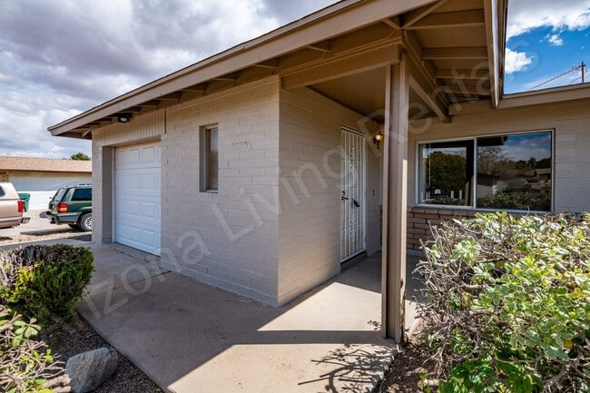 Photo - CANYON SHADOWS HOME