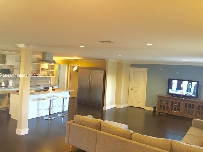 Building Photo - 8401 SW 107th Ave Unit 316E