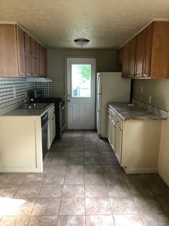 Photo - 1133 Bryan St