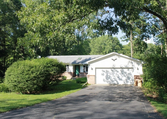 Building Photo - 473 Fairwood Dr Rental