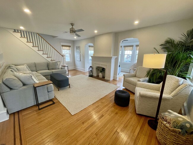112 N Belmont Ave