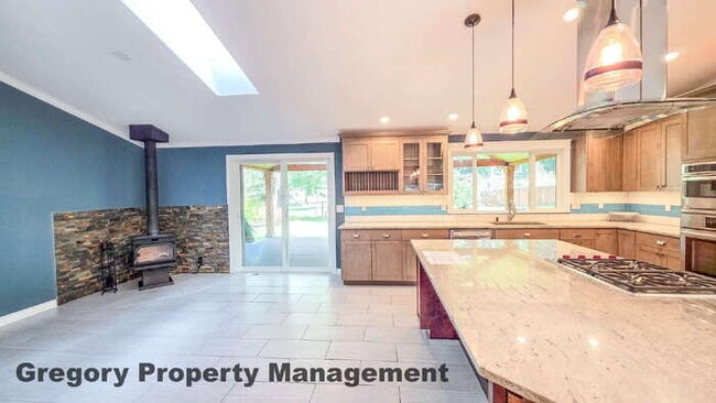 Photo - First Time Rental! Newly Remodeled 3bed 2bath Super clean home in top condition. Just under 1 acr...