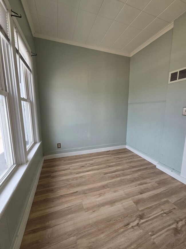 408 Huron St Unidad F