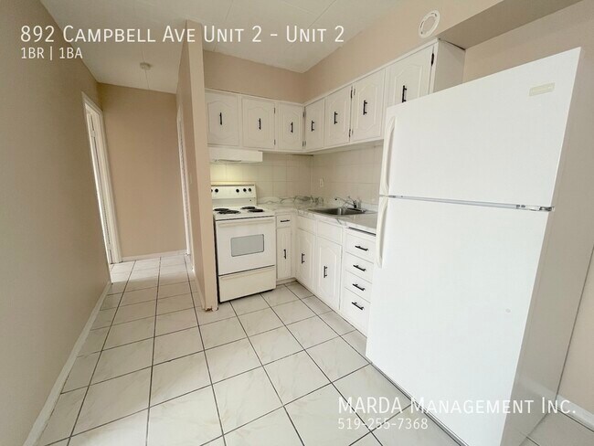 Photo - CHARMING 1 BEDROOM/1 BATH APARTMENT IN PRIME LOCATION+HYDRO Unit 2