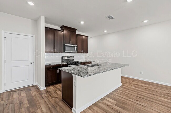 Photo - 1635 Villageside Ct