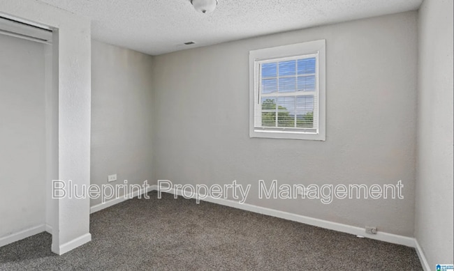 Photo - 3944 40th St N