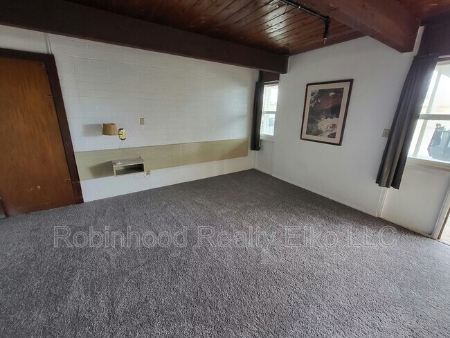 Photo - 340 6th St Unidad 12