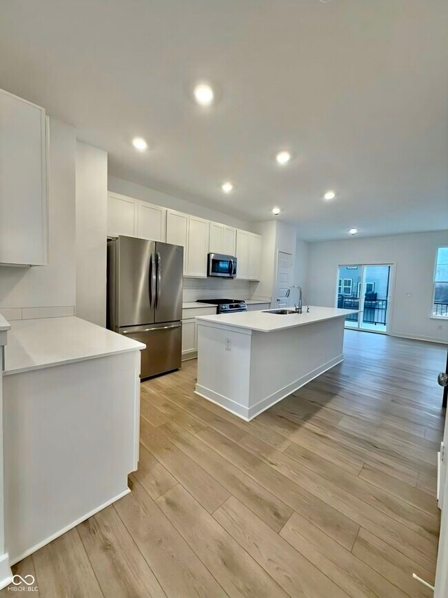 Photo - 17735 Noel St