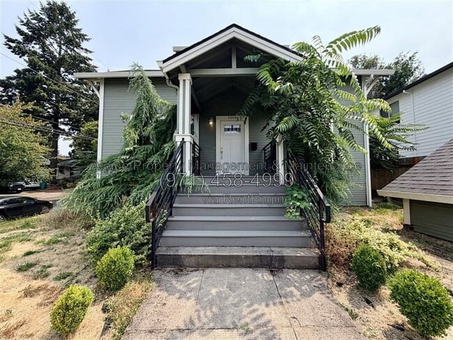 Building Photo - 5004 SE 38th Ave