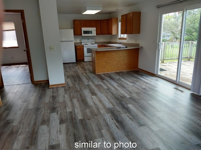 Photo - 3109 Diamond St