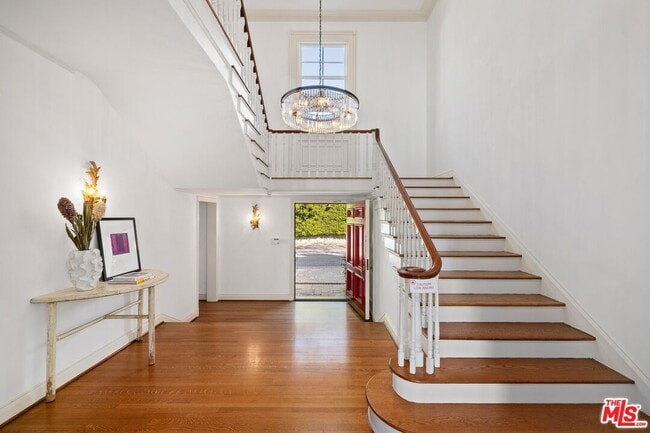 Photo - 2003 La Brea Terrace