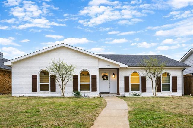 Building Photo - 1208 Crestwood Ct