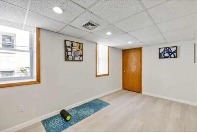 Photo - 19-21-21 Mt Vernon St Unit B