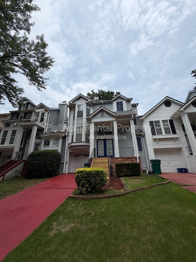 Photo - 2196 Goodwood Blvd SE