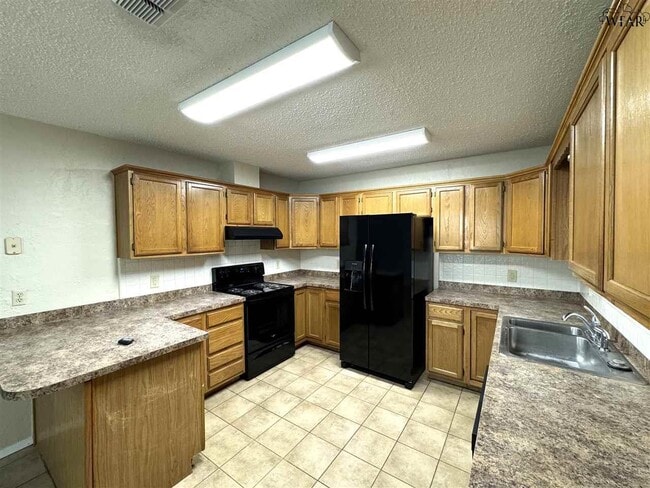 Photo - 2953 Stearns Ave